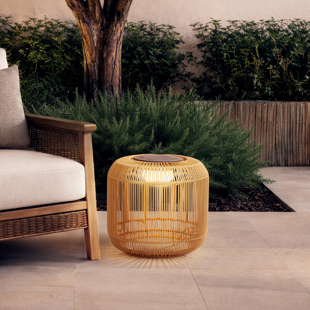 Elysian Mesh (Solar Powered-Rechargeable) Outdoor Floor Lamp
