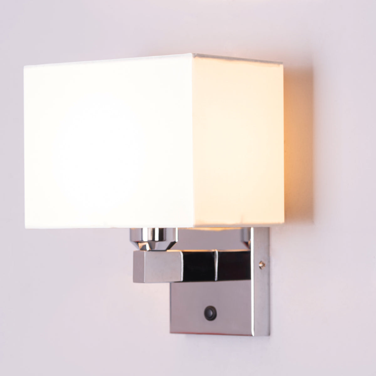 Sand Dune (Chrome, White) Wall Light
