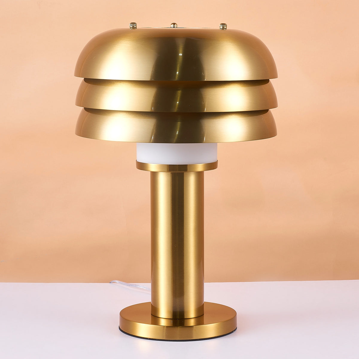 Sunshine For Days (Gold/White) Table Lamp