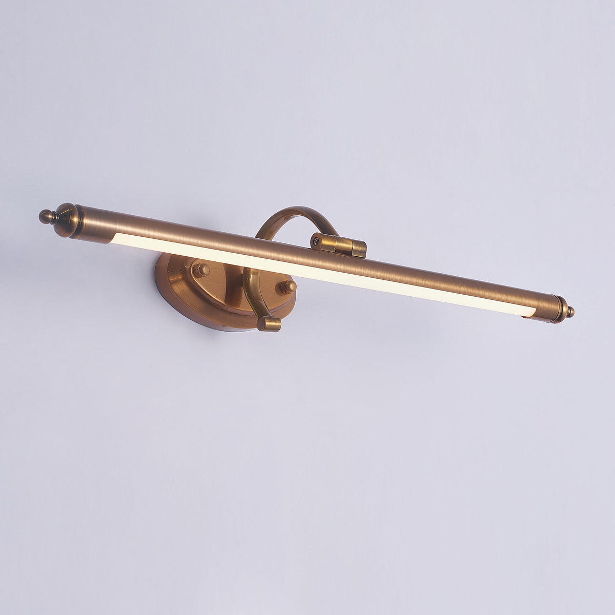 Gravitate (Medium, Gold) Wall Light