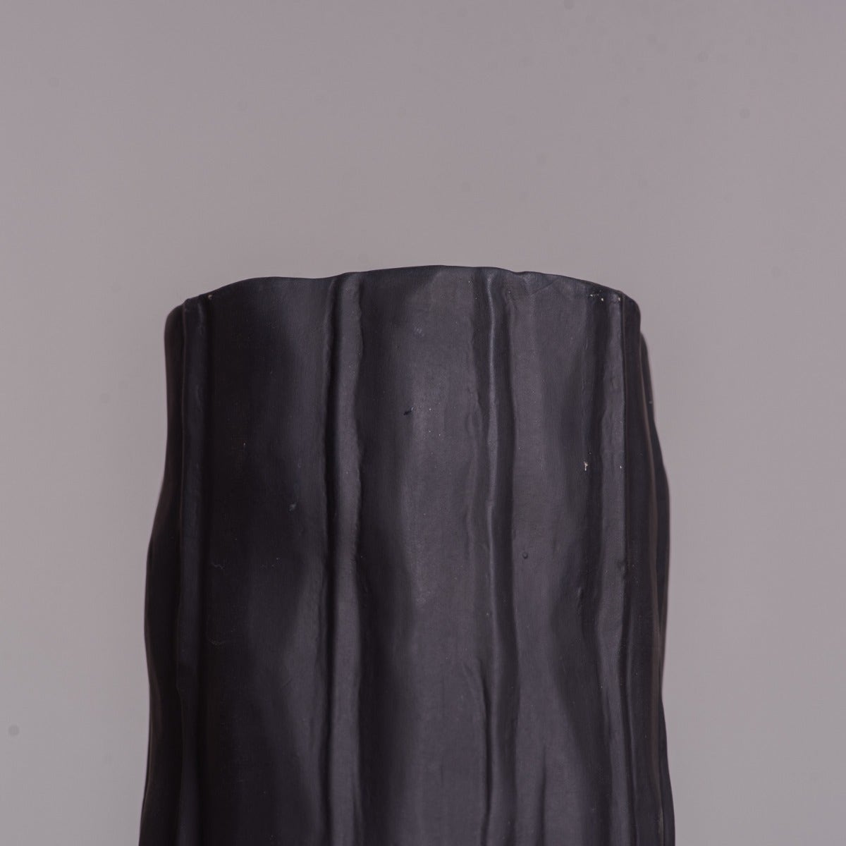 Shipwrecked (White/Black) Ceramic Vase