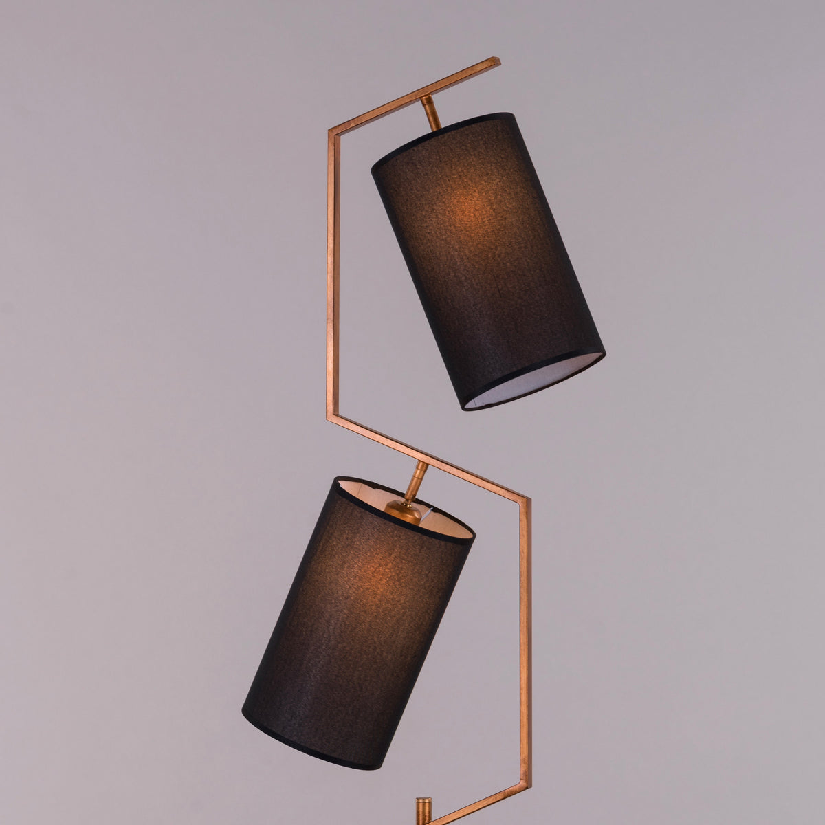Effortless Signature (Gold, Black) Floor Lamp