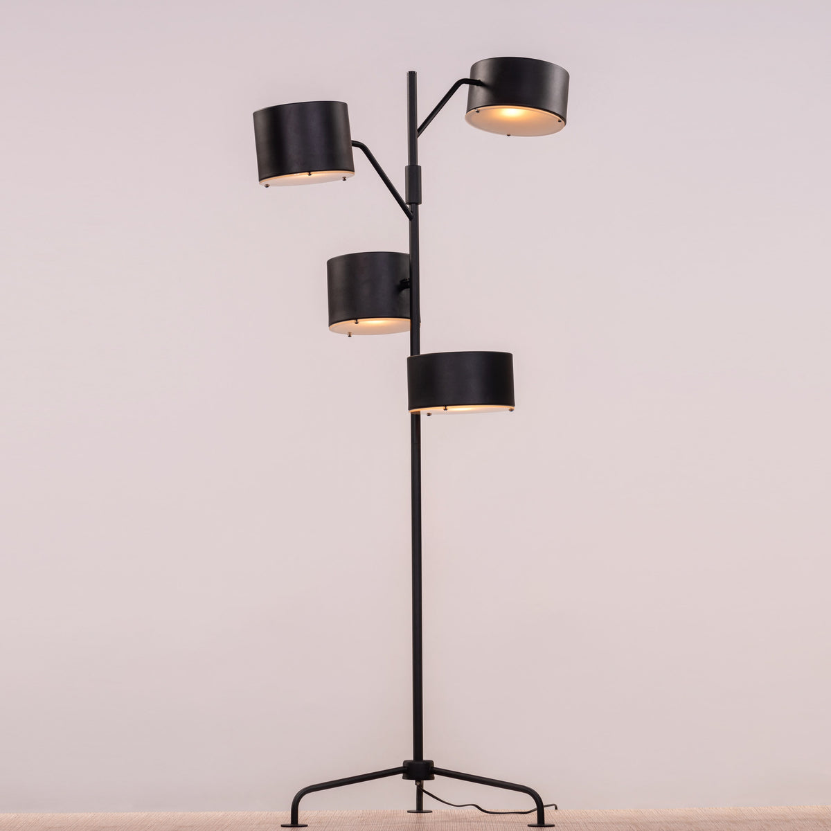 Rapture (Black) Floor Lamp