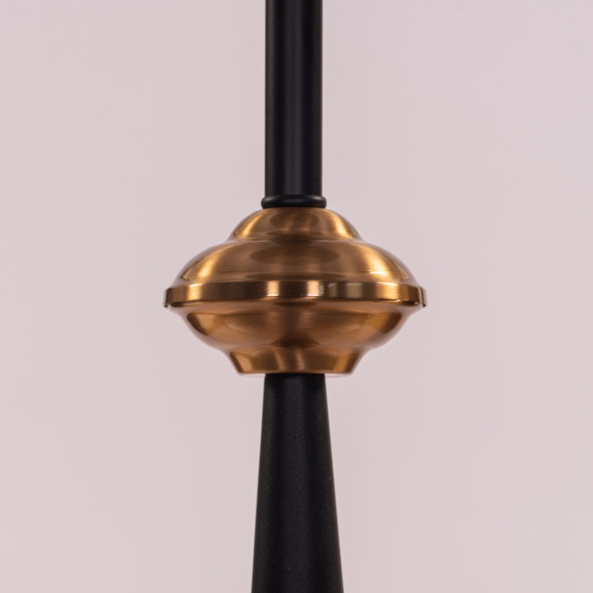 Crown Of The Dawn (Black, White) Floor Lamp