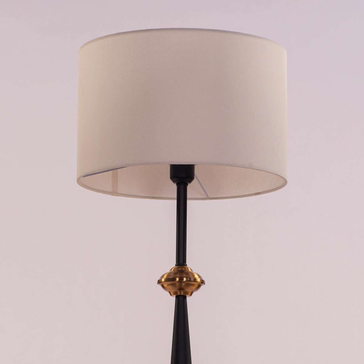 Crown Of The Dawn (Black, White) Floor Lamp