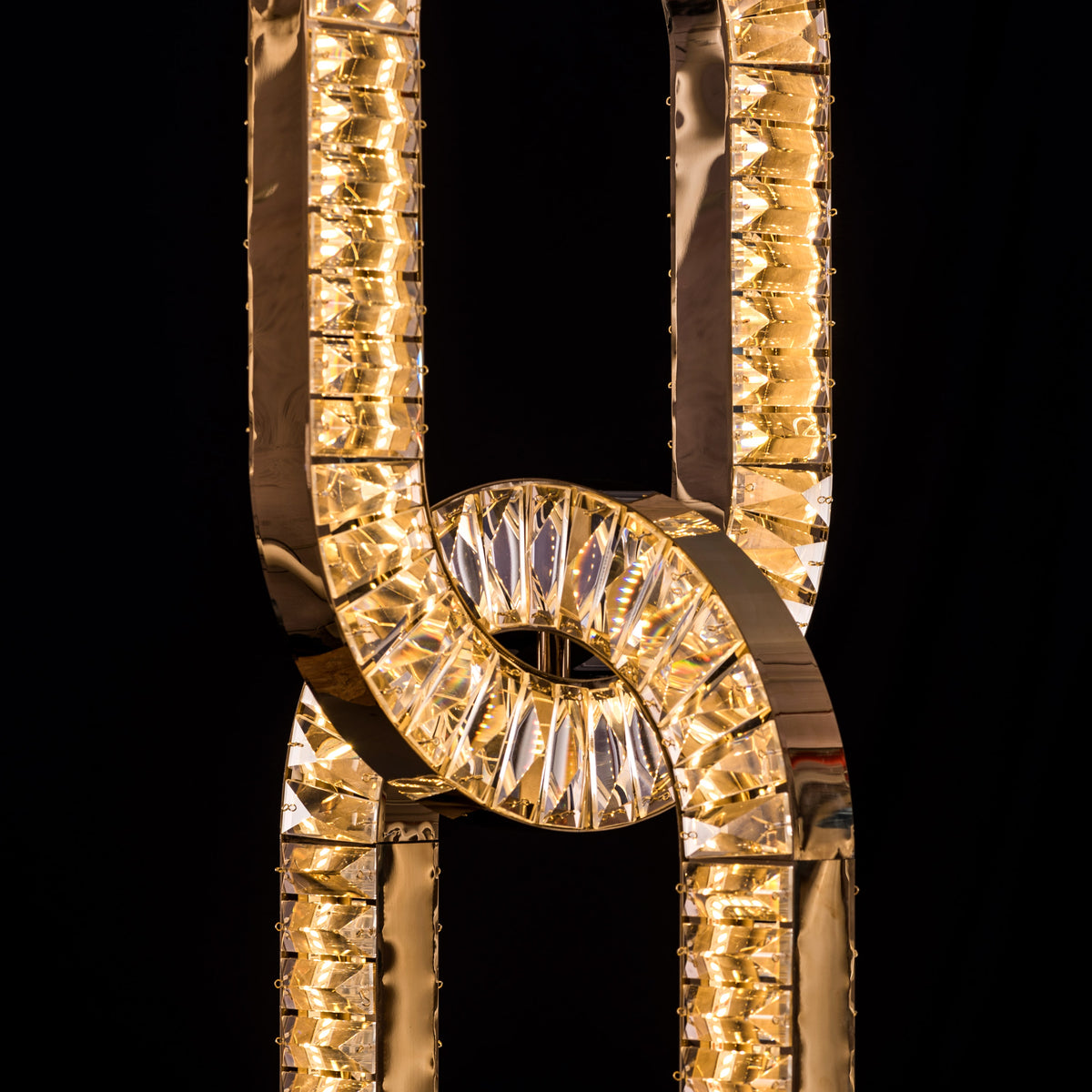 ثريا كريستال "مرحباً بكم في بيفرلي هيلز" (صغيرة، ذهبية، بإضاءة ليد بثلاثة ألوان قابلة للتعتيم مع ريموت تحكم)