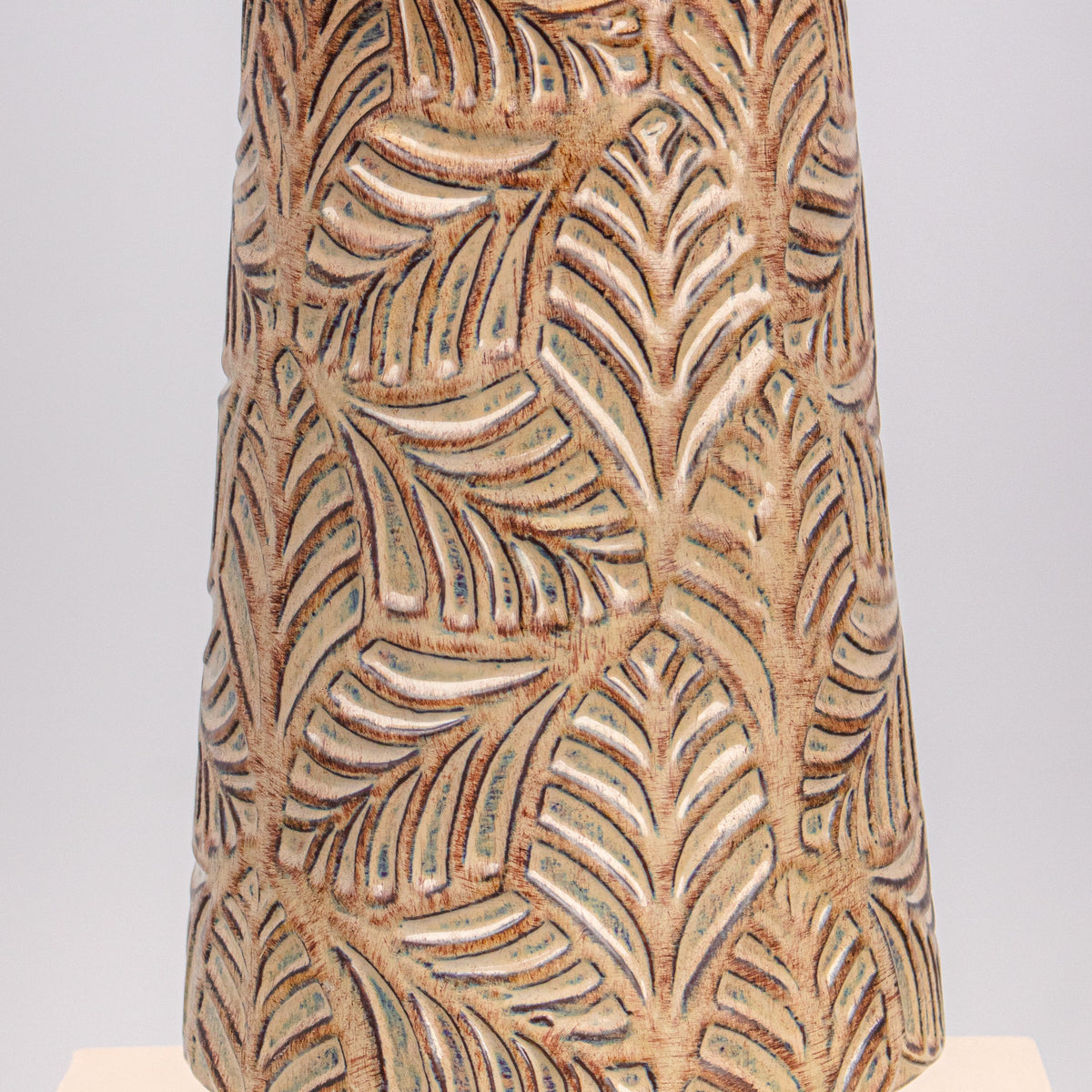 RopeleafHaven Table Lamp