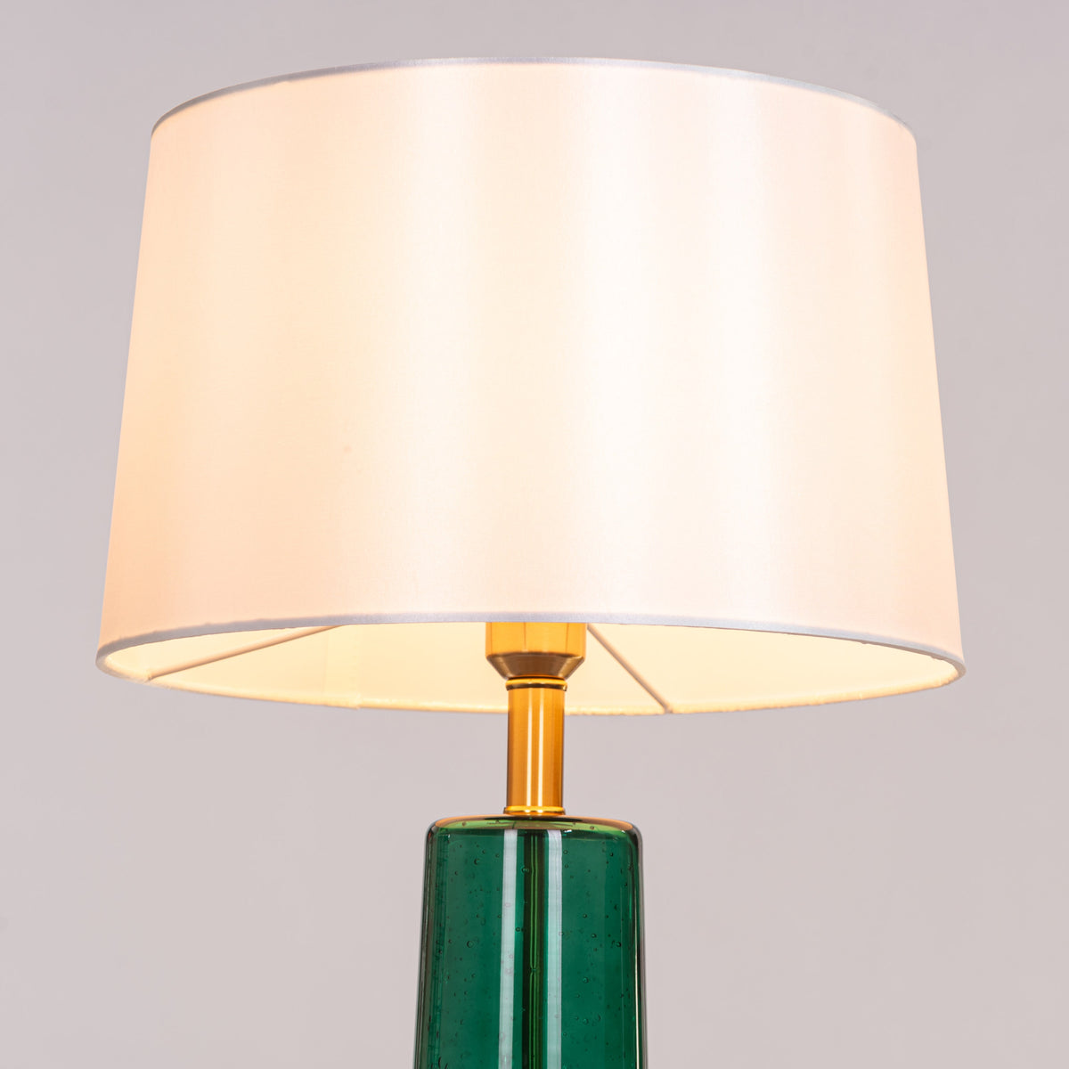 Cake By The Ocean (Green, Silver) Tinted Glass Table Lamp