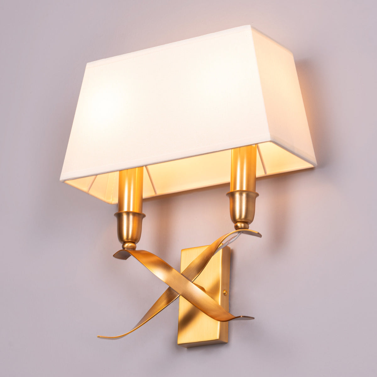 Mark The Spot (Gold, Off White) Wall Light