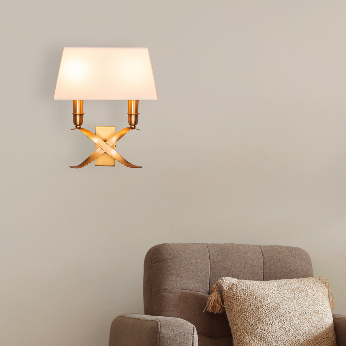 Mark The Spot (Gold, Off White) Wall Light