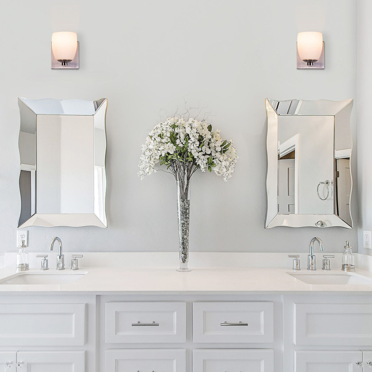 Dreamer (Chrome) Wall Light