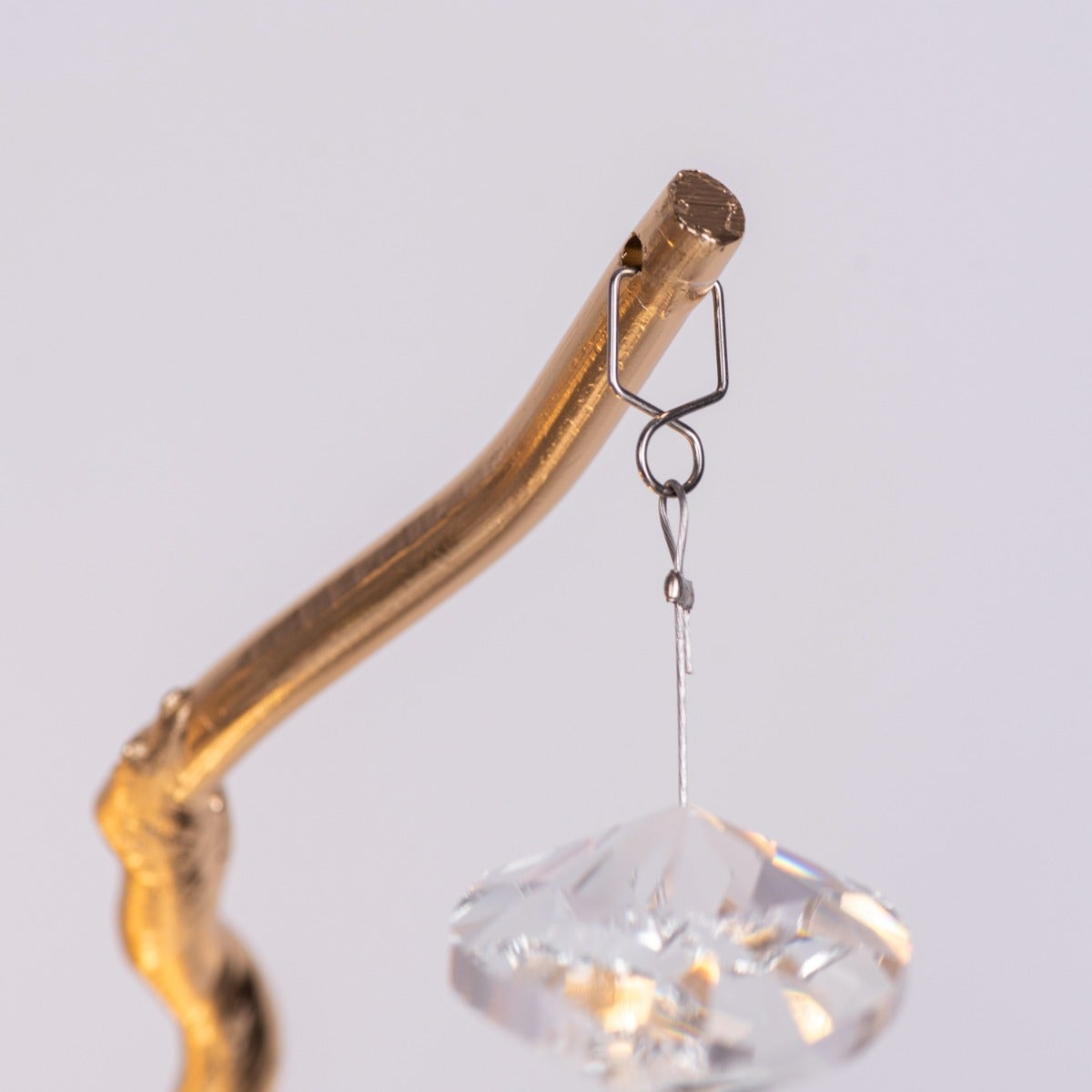 Moral Of The Story (ذهبي) مصباح حائط كريستالي