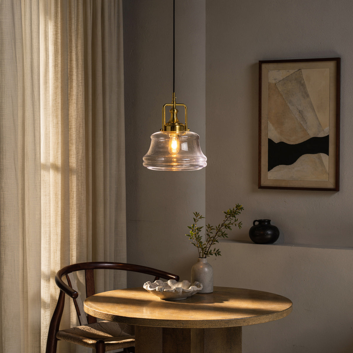 Eyes Closed (Gold, Clear) Glass Pendant Lamp