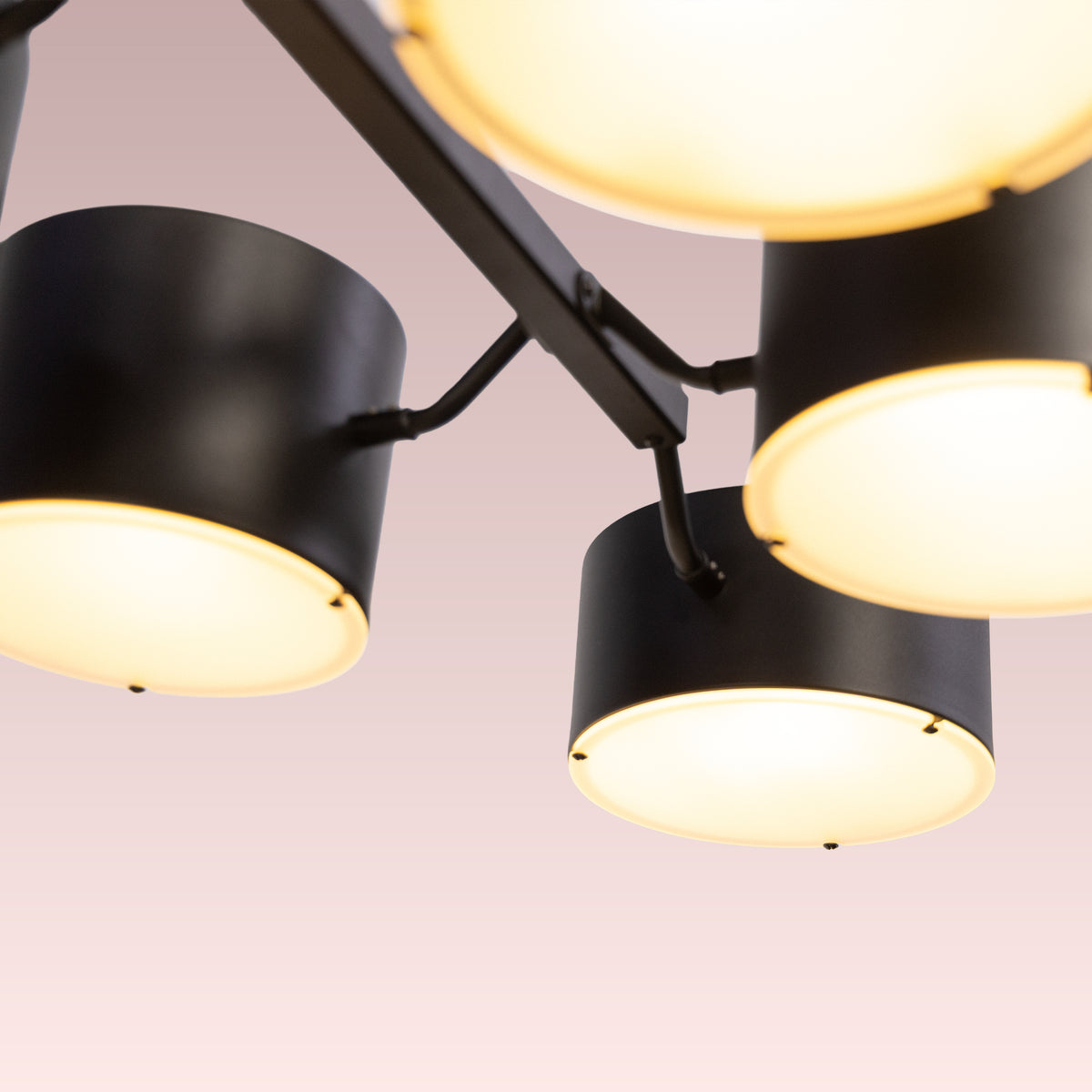 Vantel Obsidian (Black, Large) Chandelier