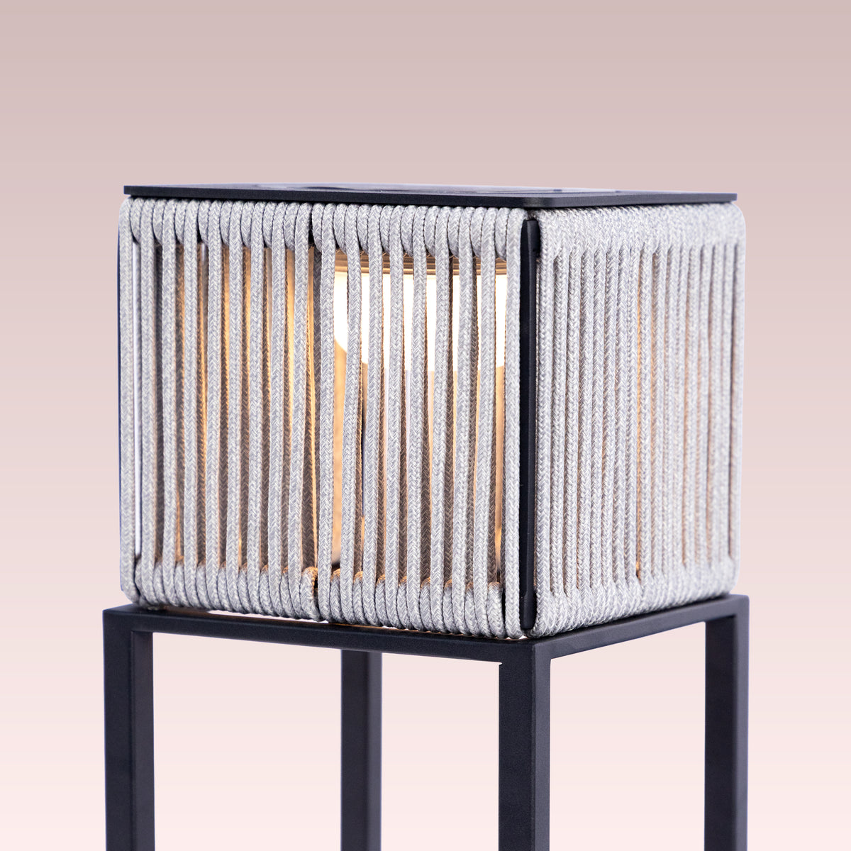Vanguard Luxe (Solar Powered-Rechargeable) Outdoor Floor Lamp