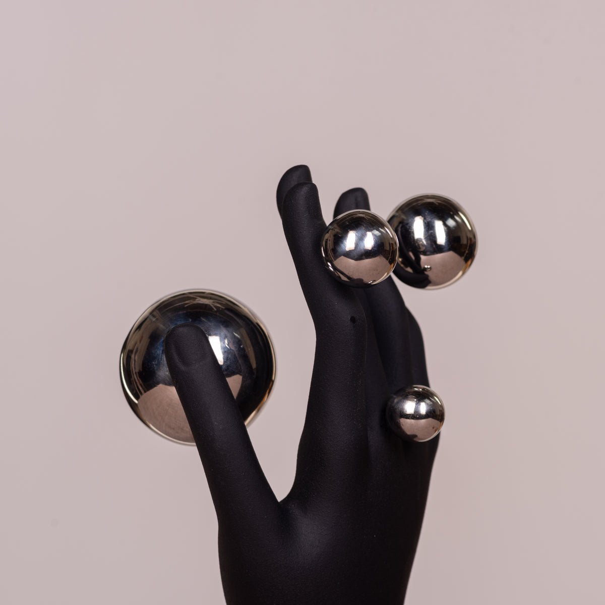 Illusionist (Black, Chrome) Resin Home Decor