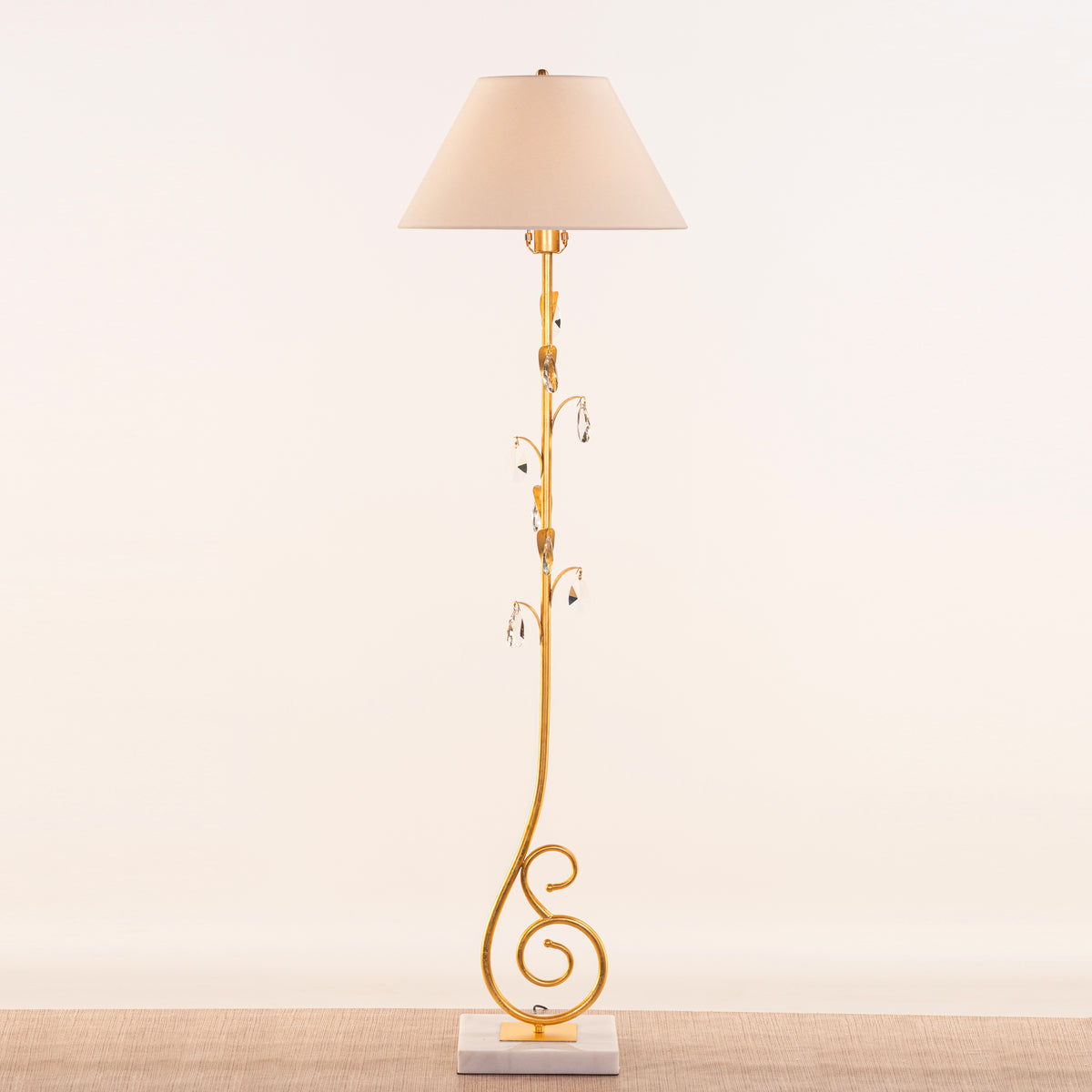 Crown Wine Floor Lamp