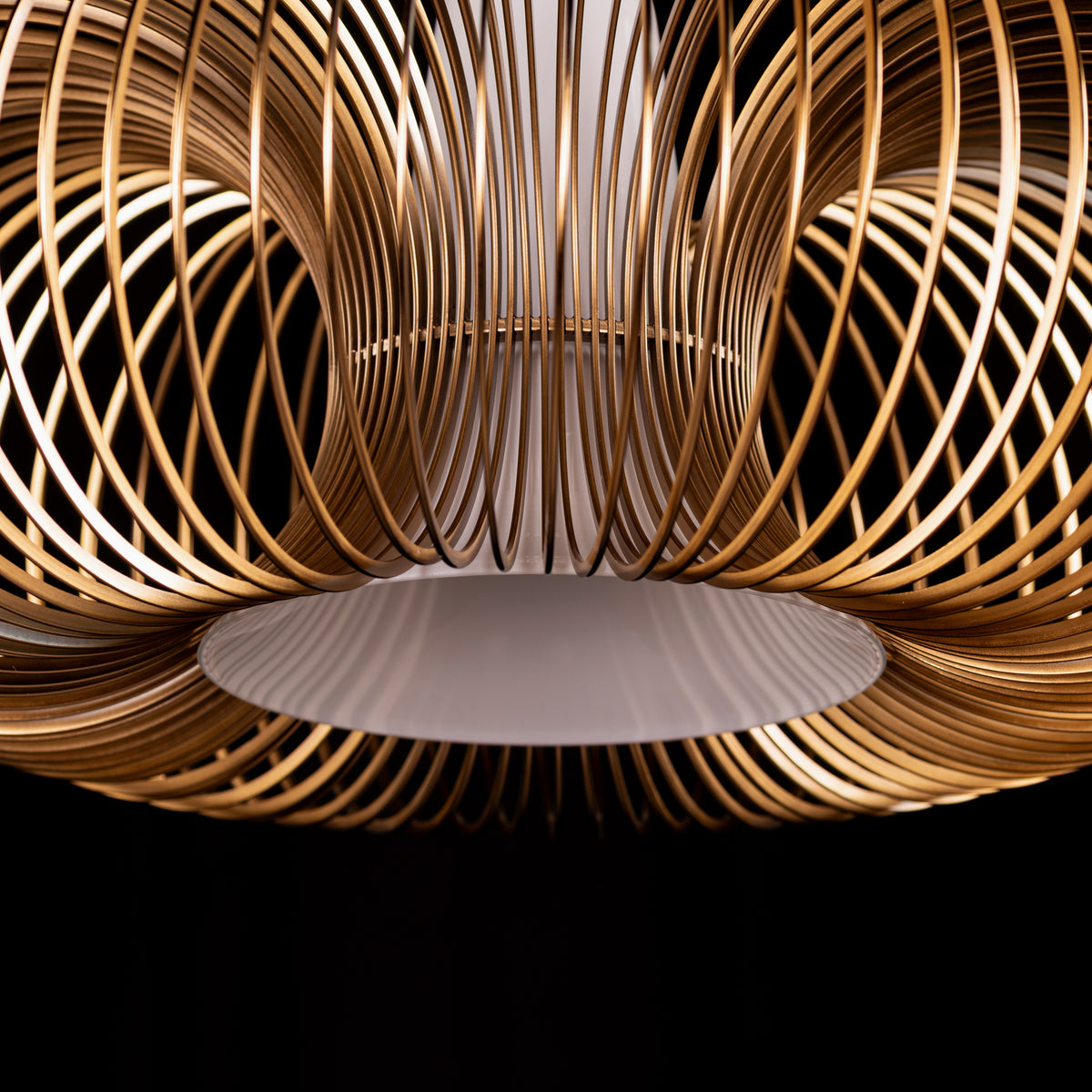 Oïna (Medium, Gold, White) Metal & Glass Pendant Light