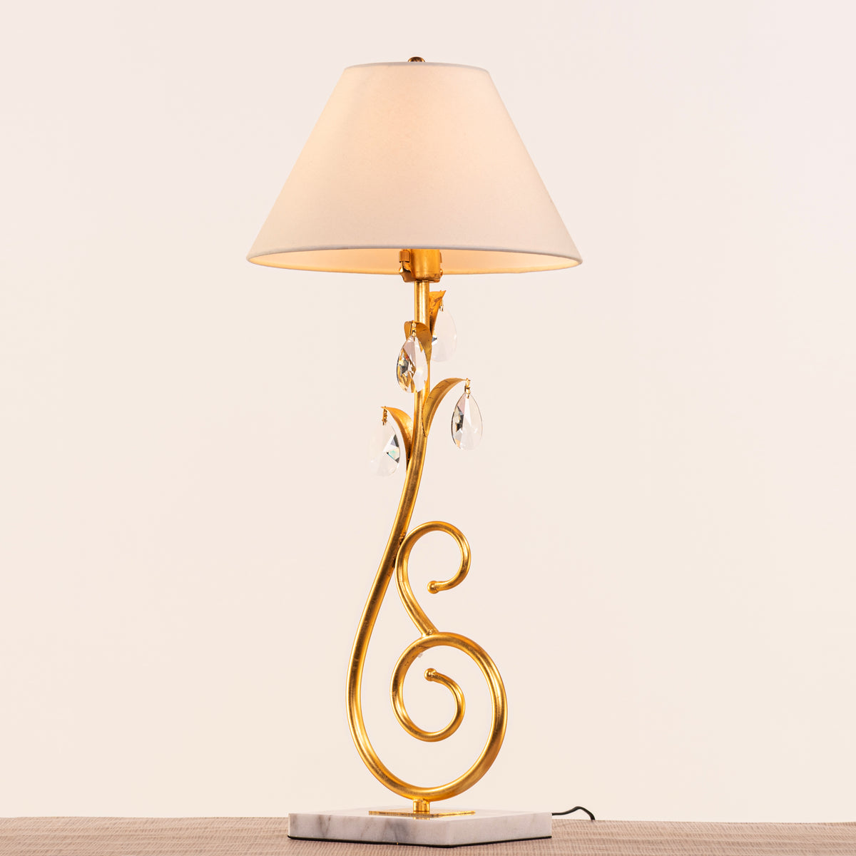 Royal Serpentine Gold Leaf Table Lamp