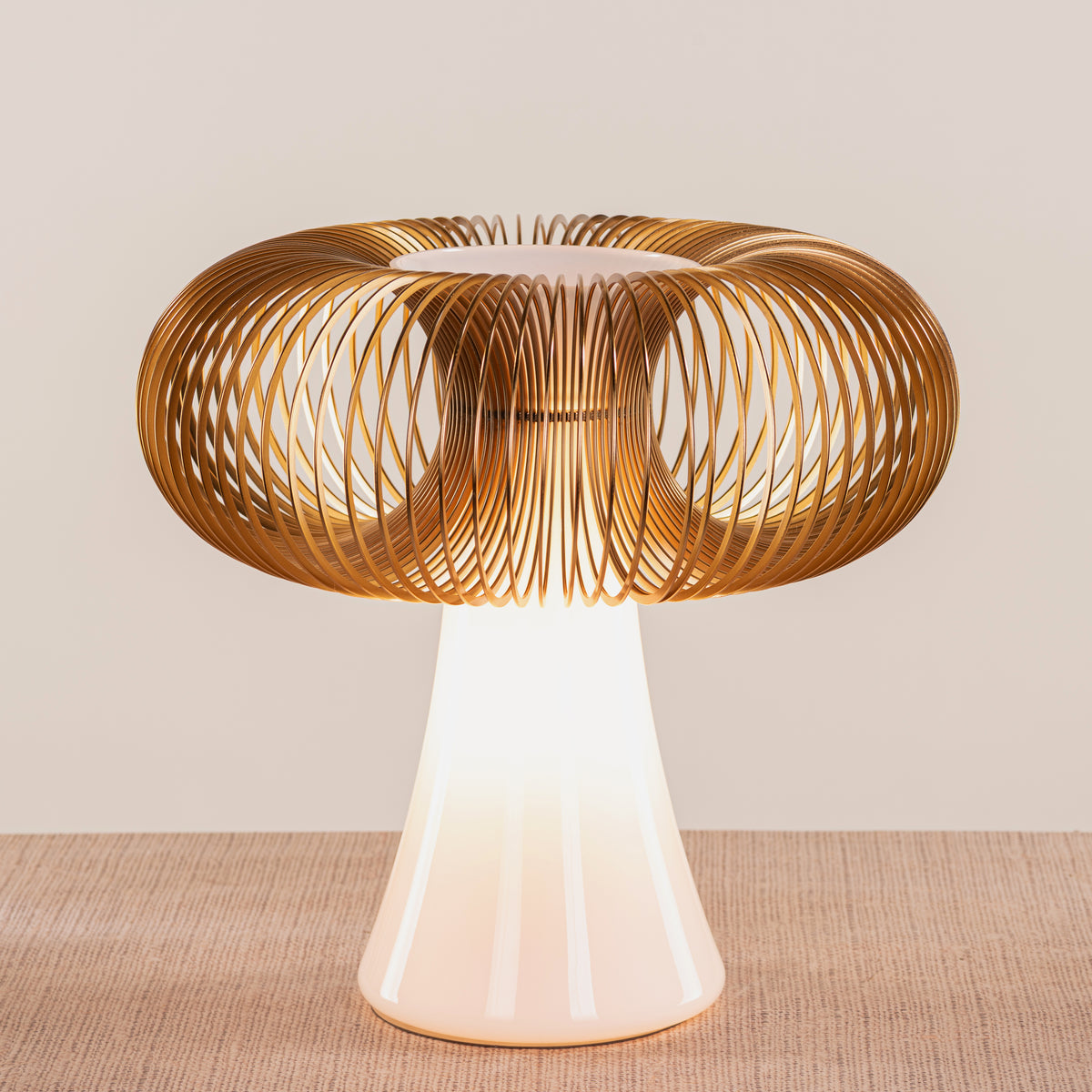 Oïna (Gold, White) Metal & Glass Table Lamp