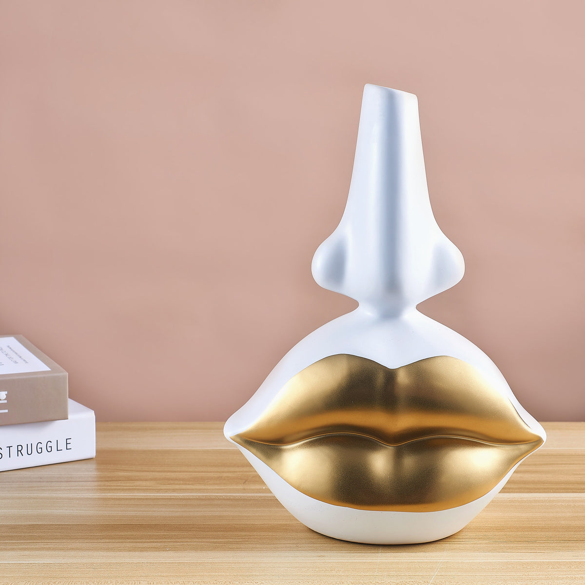 Lucky Lips (White/Gold) Ceramic