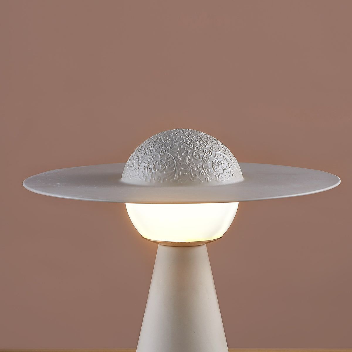 Eclipsed (Beige) Ceramic