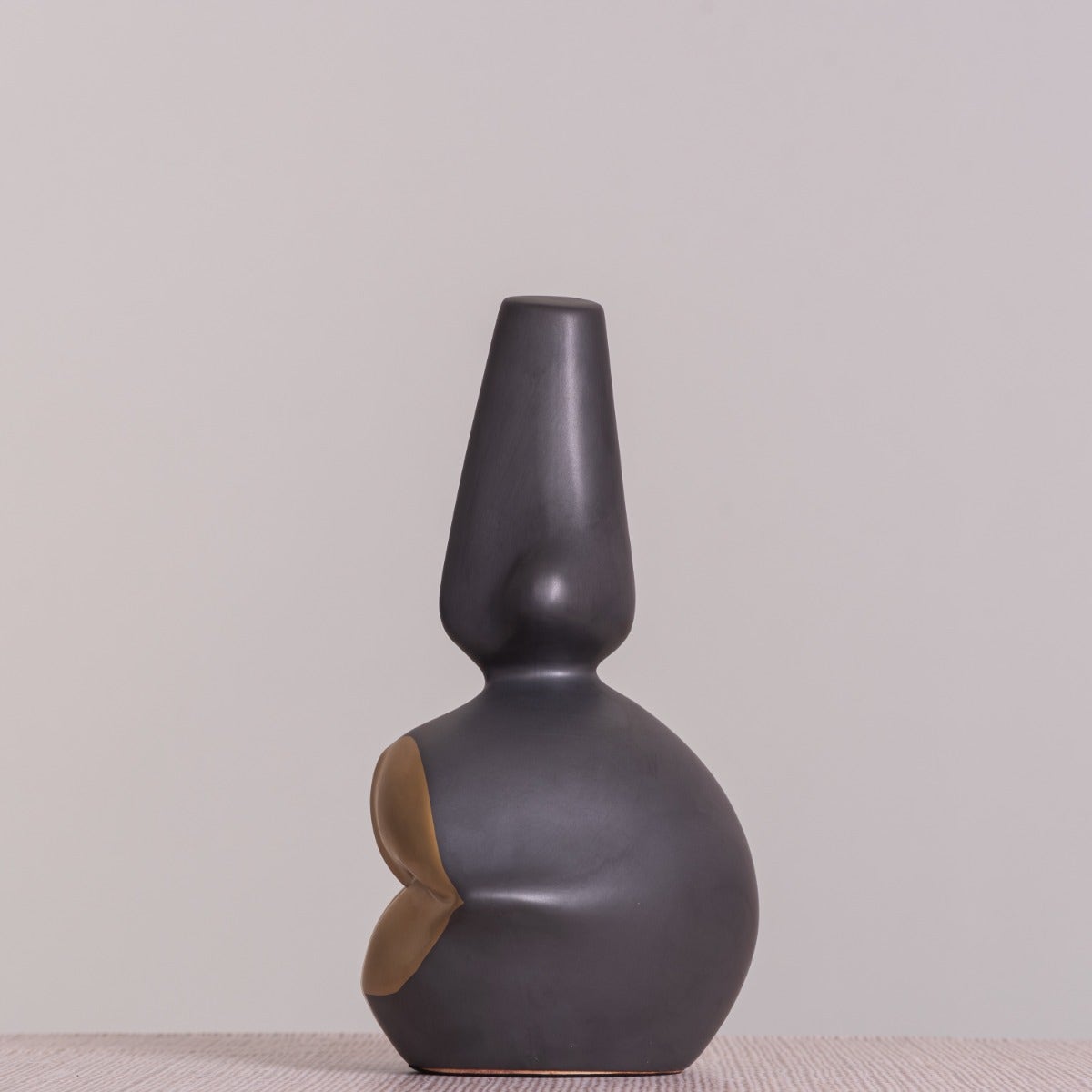 Lucky Lips (Black/ Gold) Ceramic Home Decor