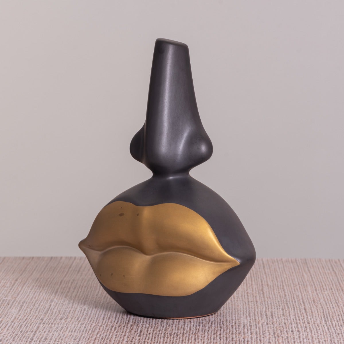 Lucky Lips (Black/ Gold) Ceramic Home Decor