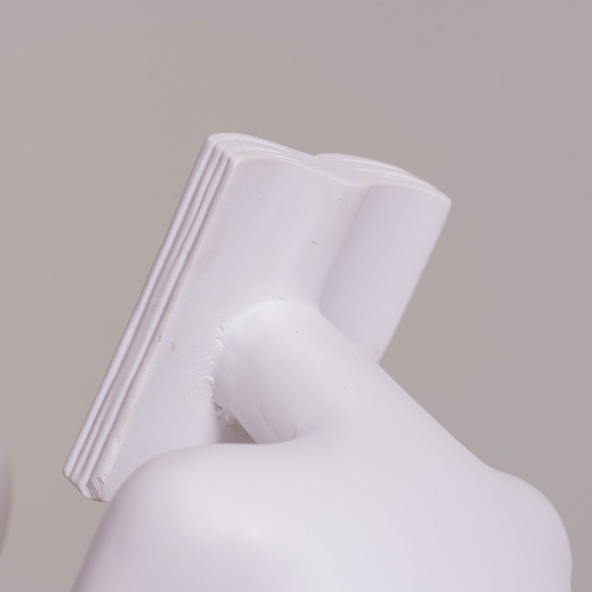 Read To Me (White) Resin  Home Decor