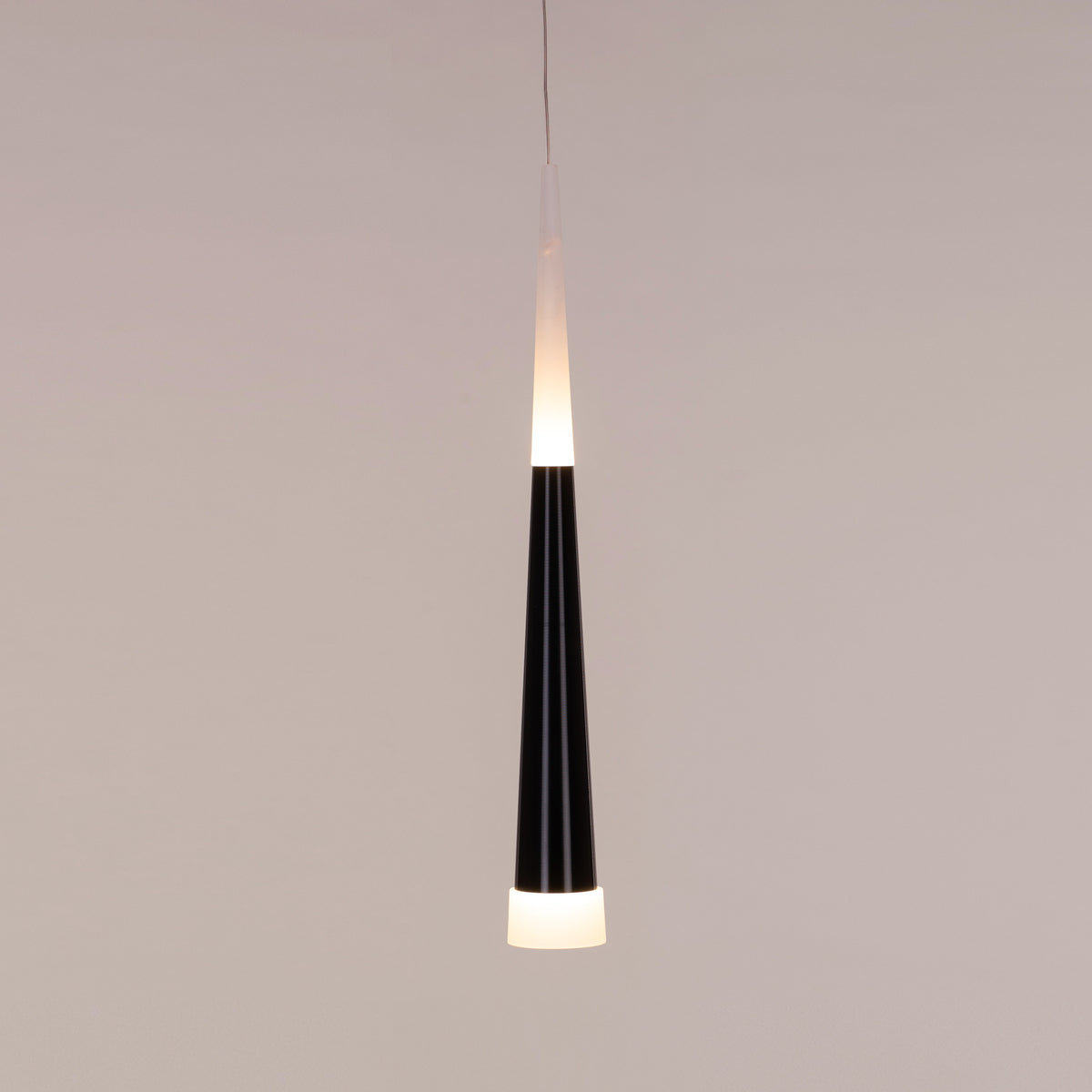 Aura- 05W Black (3000K) LED Designer Series Pendant (DL01-10030)