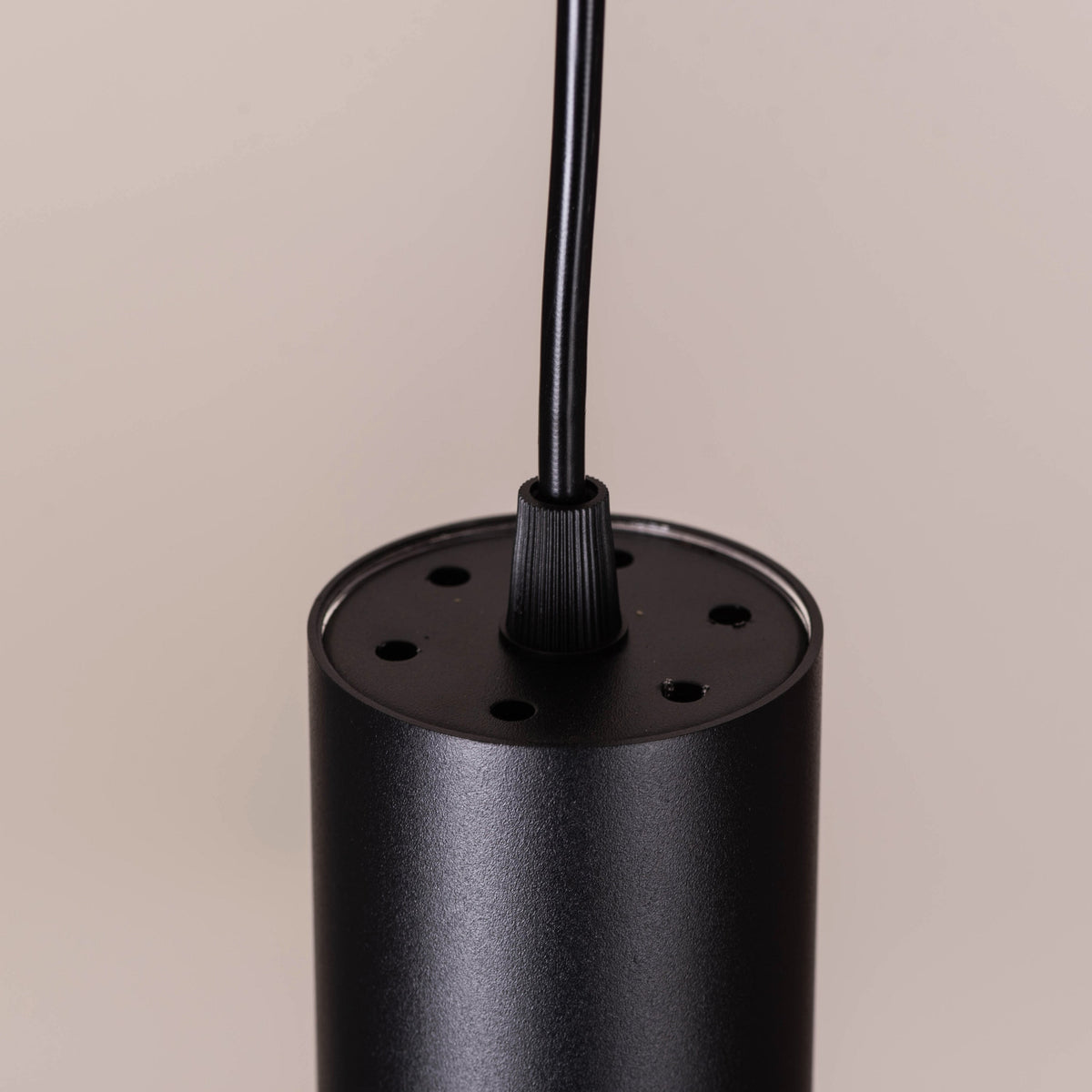 Aura- 3W Black Large (3000K) LED Designer Series Pendants (DL01-10079)