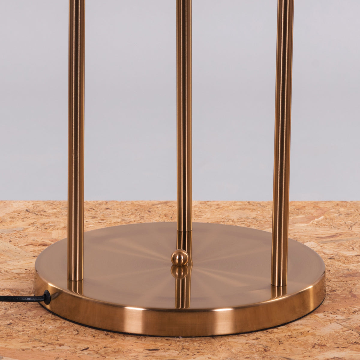 Shelf Help (Gold) Floor Lamp