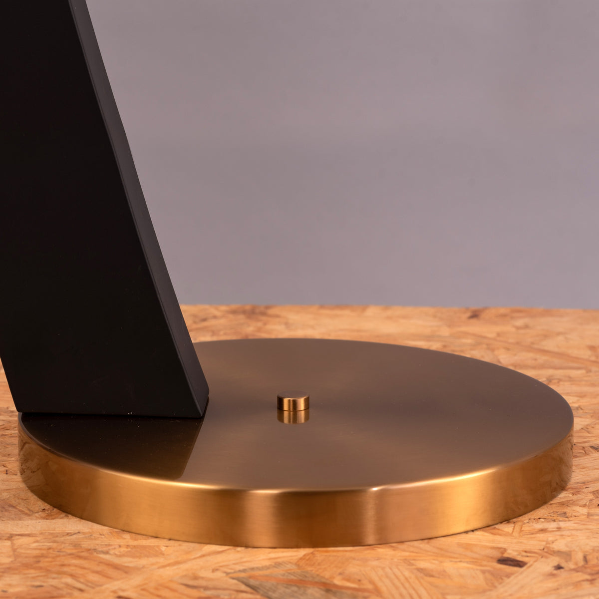 Direct Flight (Black, Gold) Floor Lamp