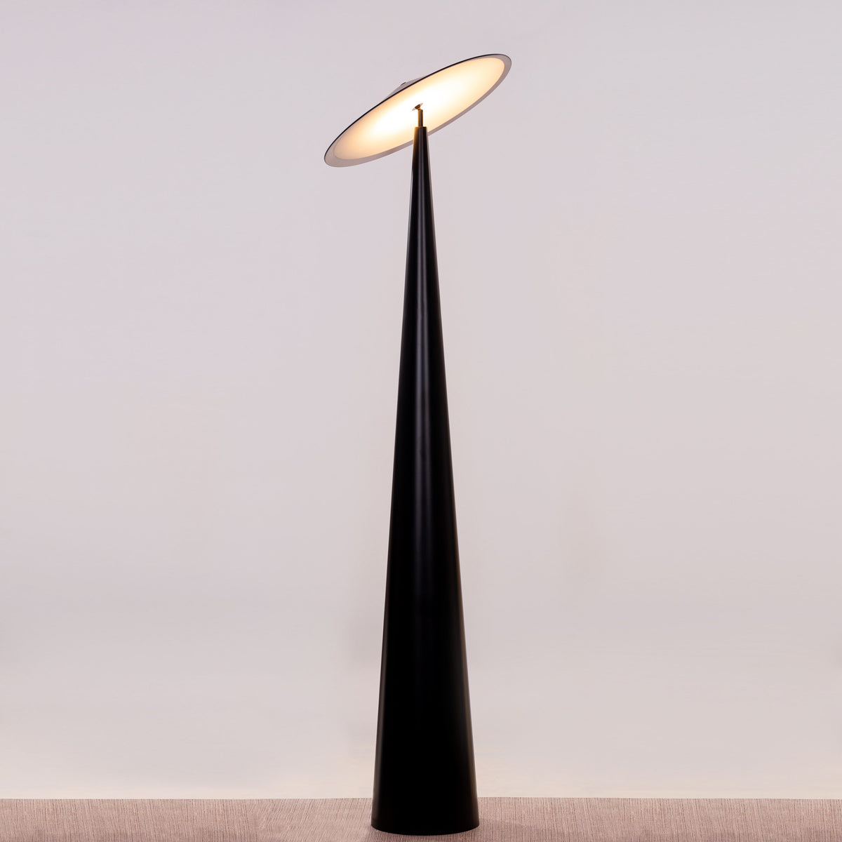 Can't Quit Me (Black) Built-In LED Floor Lamp