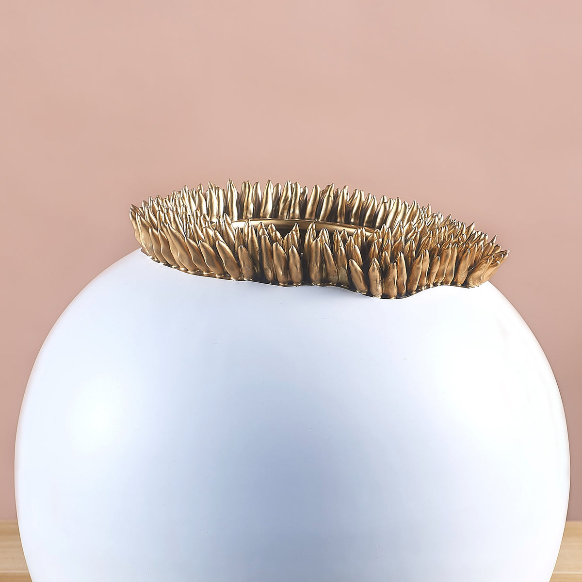 Island In The Sun (White/Gold) Ceramic