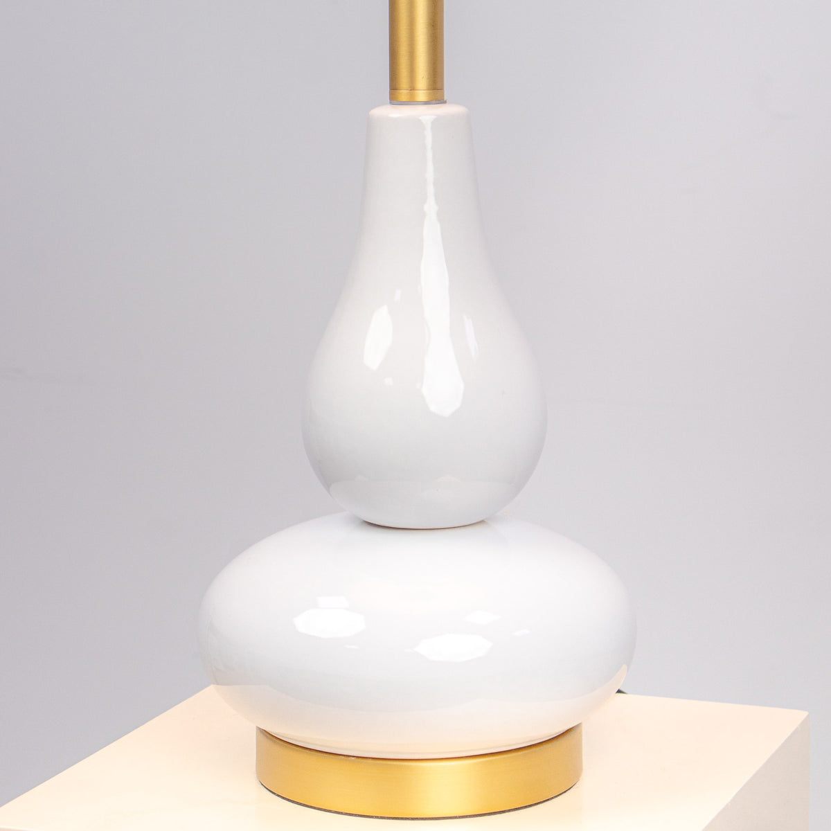 White Nest Table Lamp