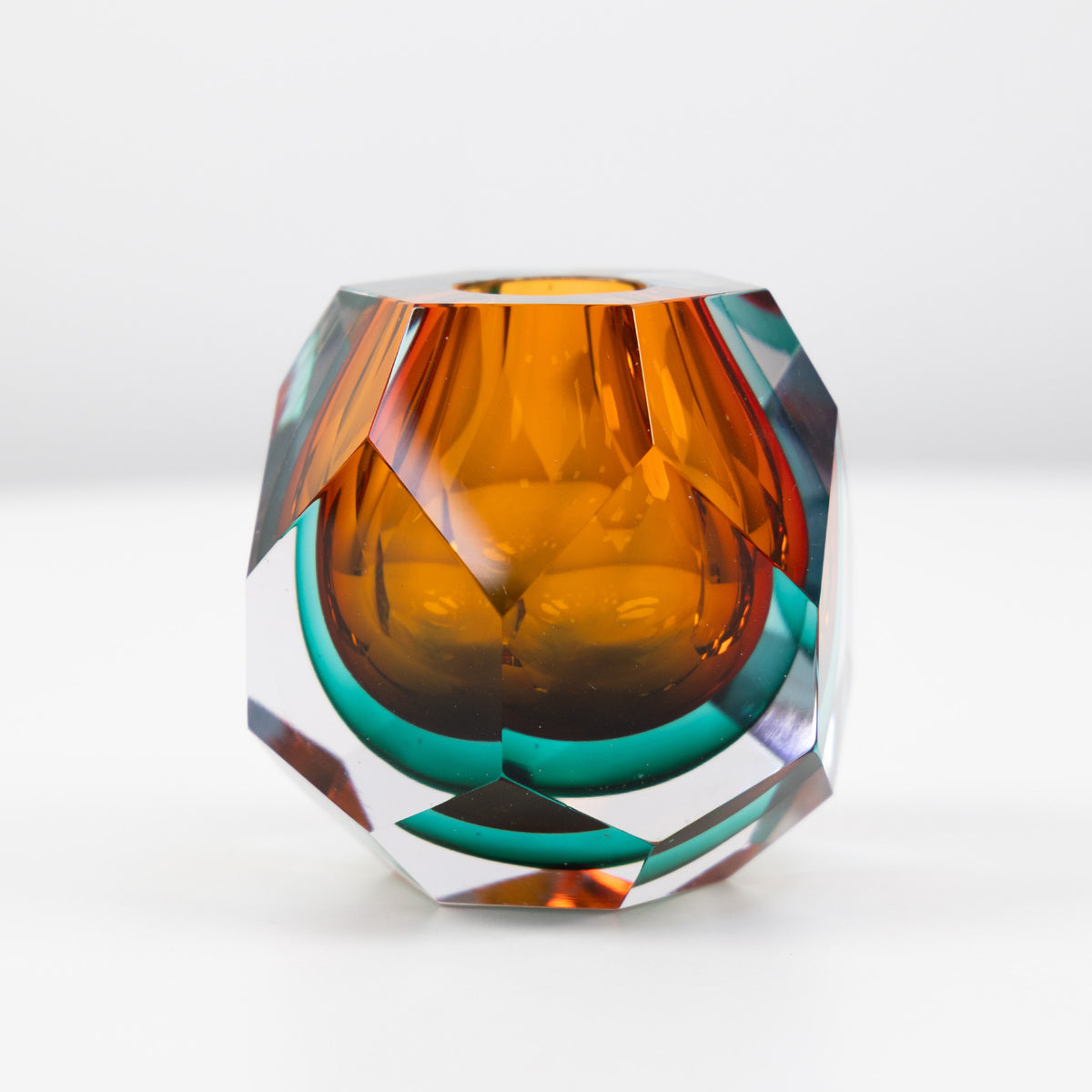 Lucara Glass للديكورات المنزلية