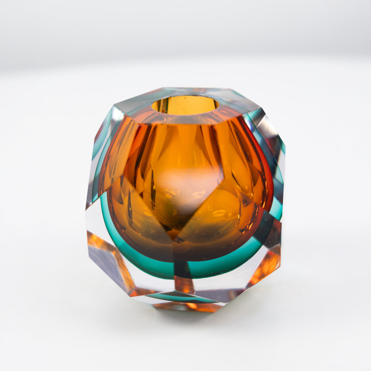 Lucara Glass للديكورات المنزلية