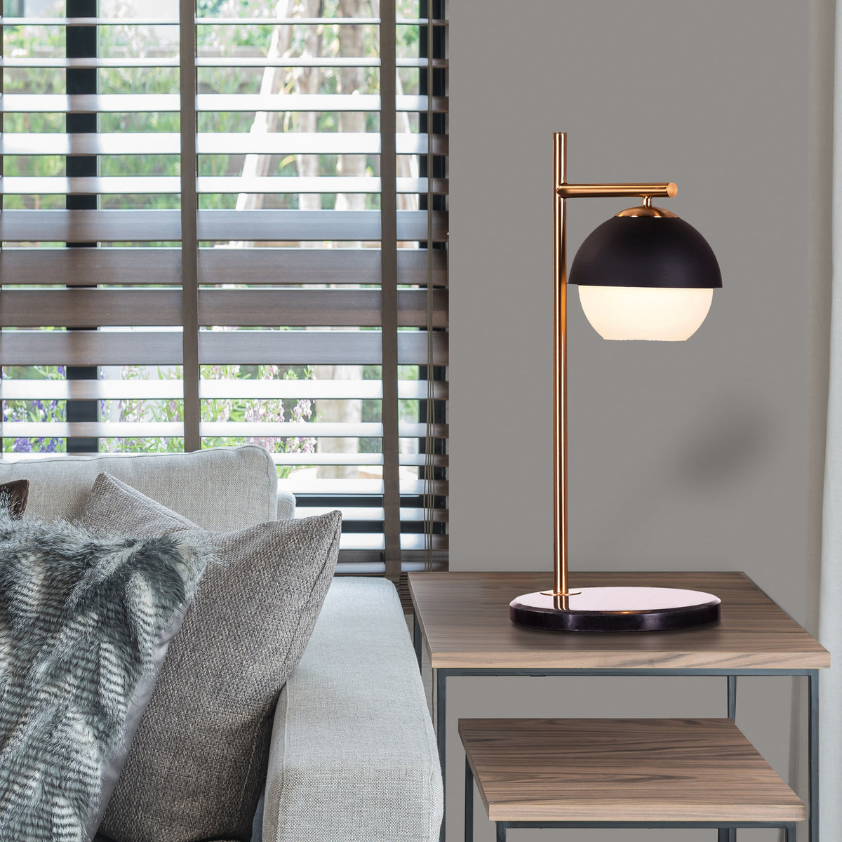 Addiction (Gold, Black) Marble Table Lamp