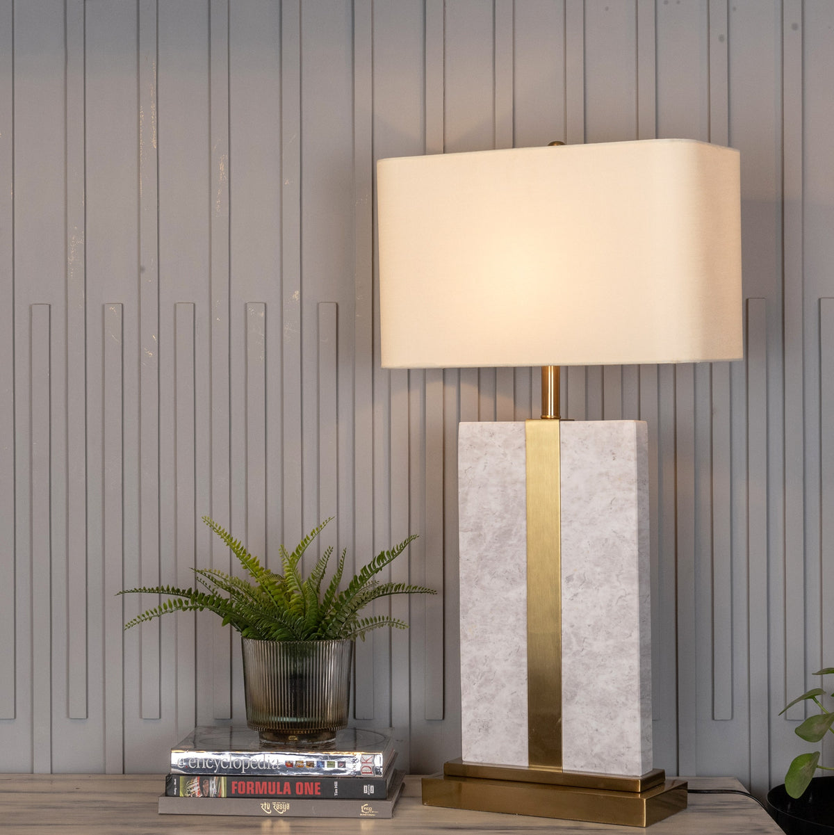 Just A Memory (Extra Large, White, Gold) Marble Table Lamp