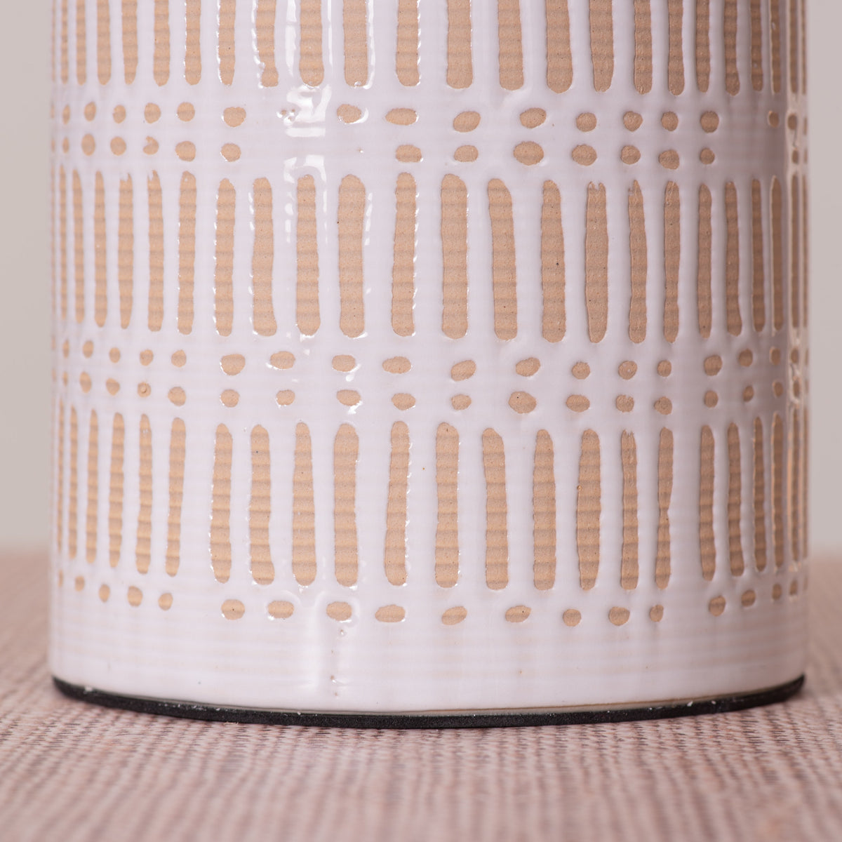 Tan Bran (Brown, Beige) Ceramic Table Lamp