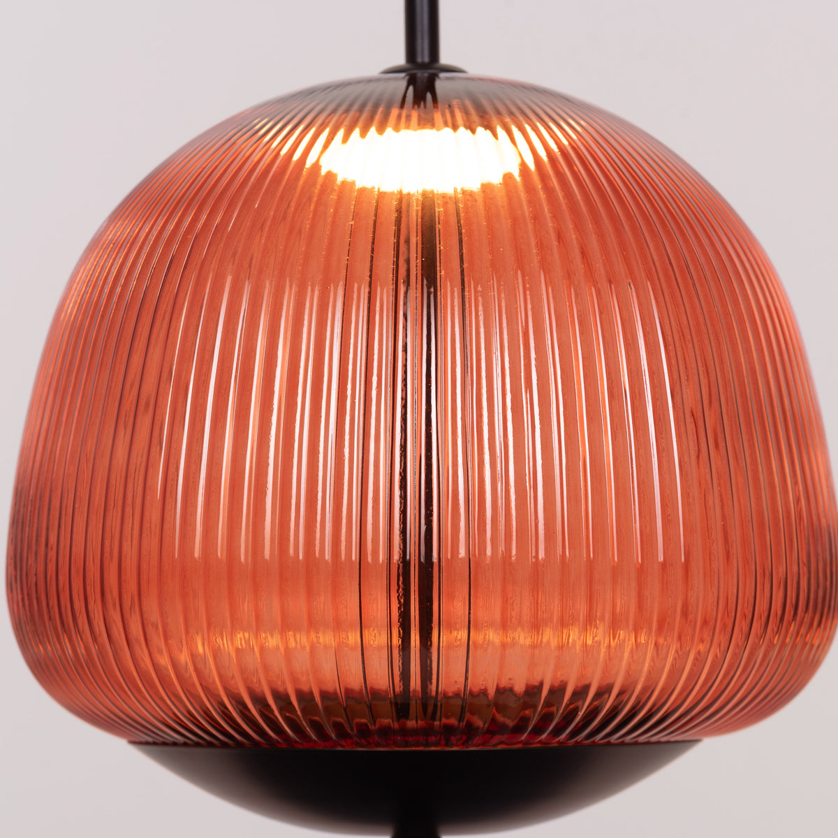 Reserved Rose (Black, Red) Built-In LED Textured Glass Table Lamp