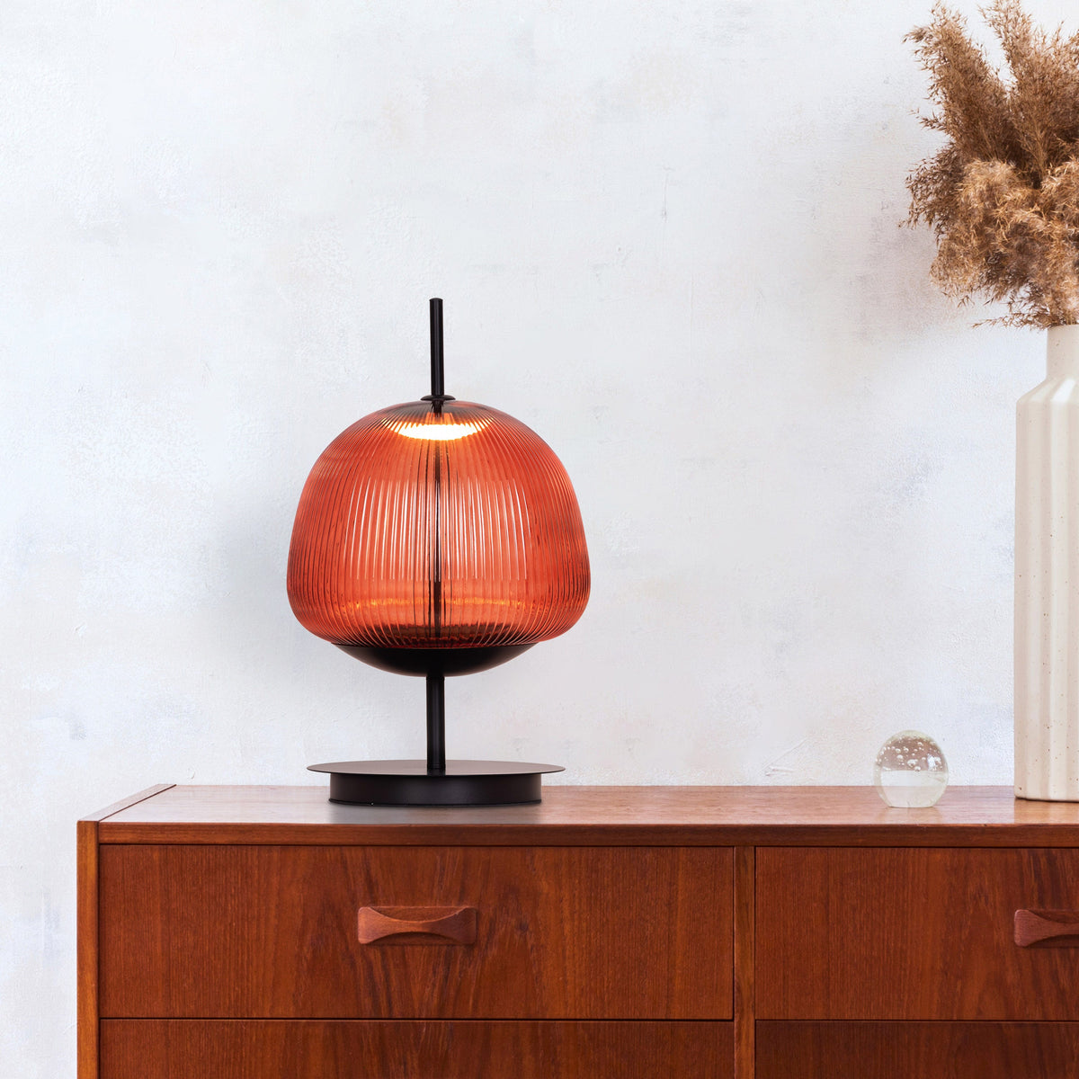 Reserved Rose (Black, Red) Built-In LED Textured Glass Table Lamp
