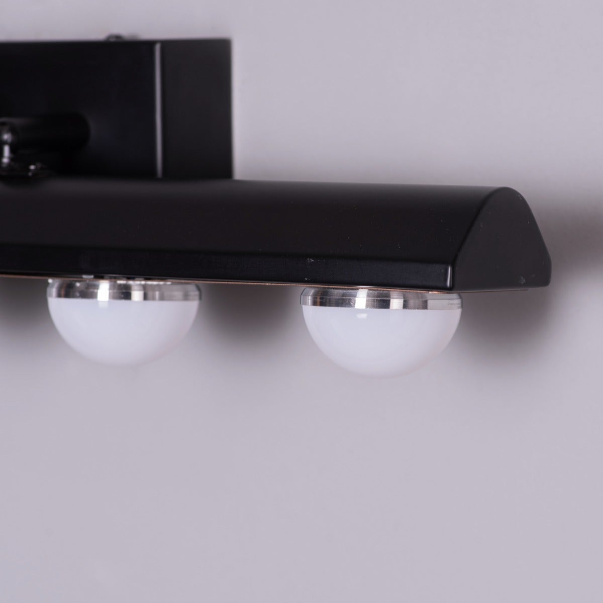 Stage Show (Small, White, Built-In LED) Vanity Light