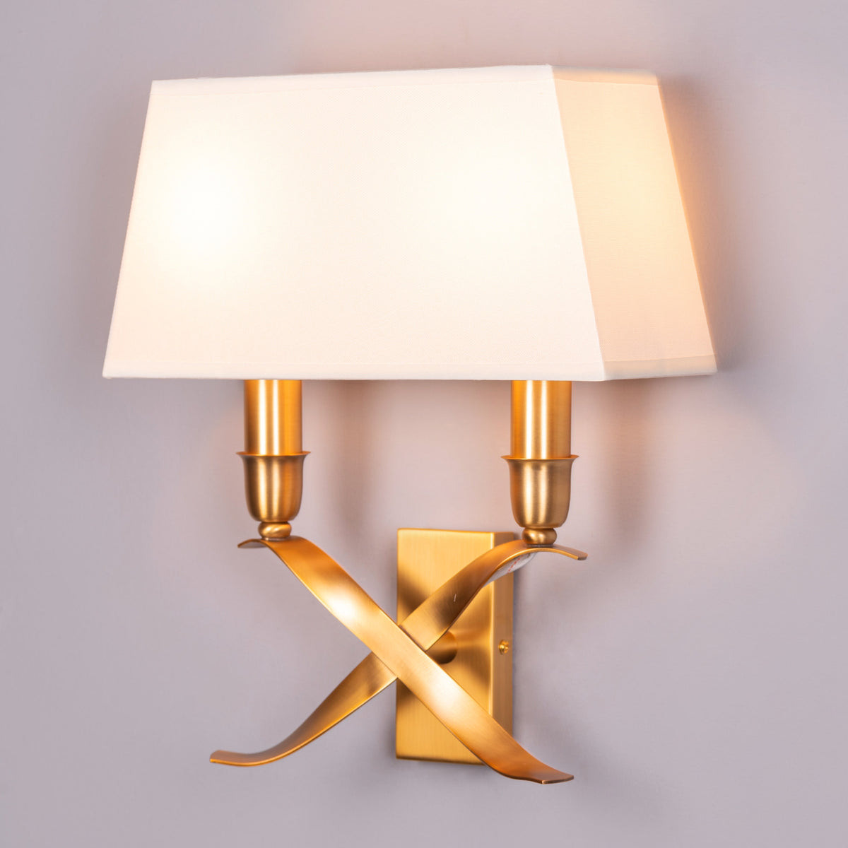 Mark The Spot (Gold, Off White) Wall Light