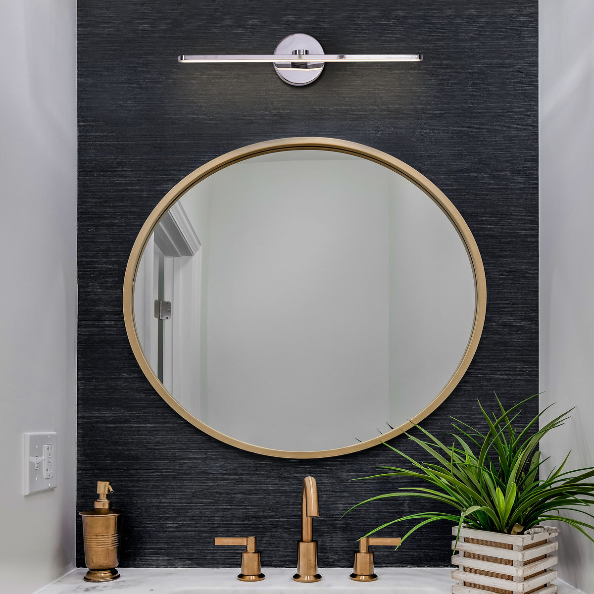 إضاءة حائط للصور/الزينة - لا غنى عنها (كبيرة، كروم، إضاءة LED مدمجة)