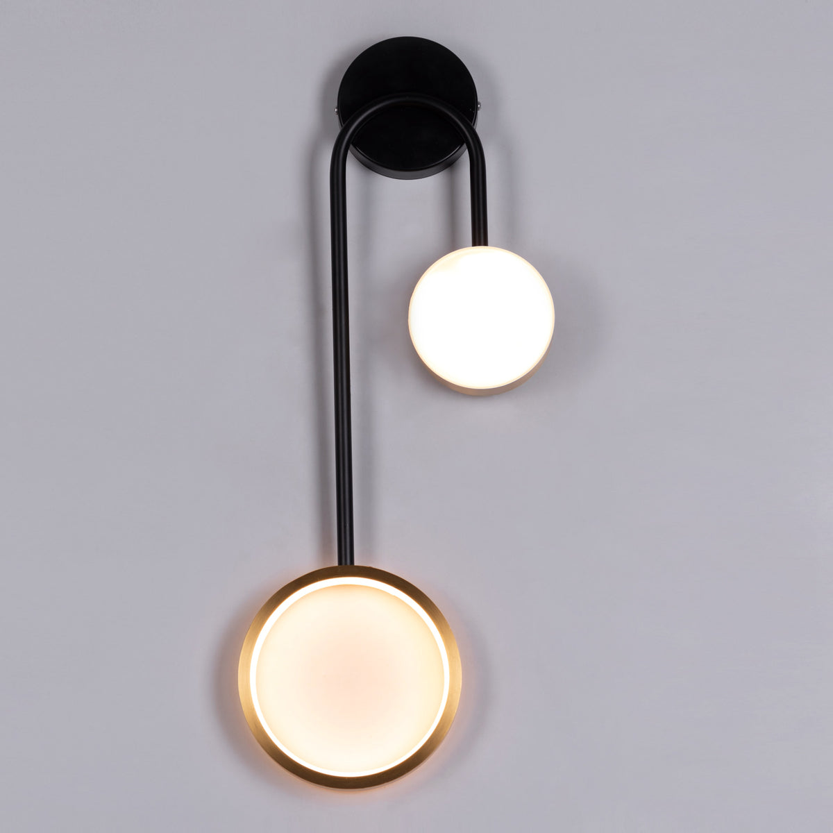 New Season Signature (Black, Gold, Built-In LED) Wall Light