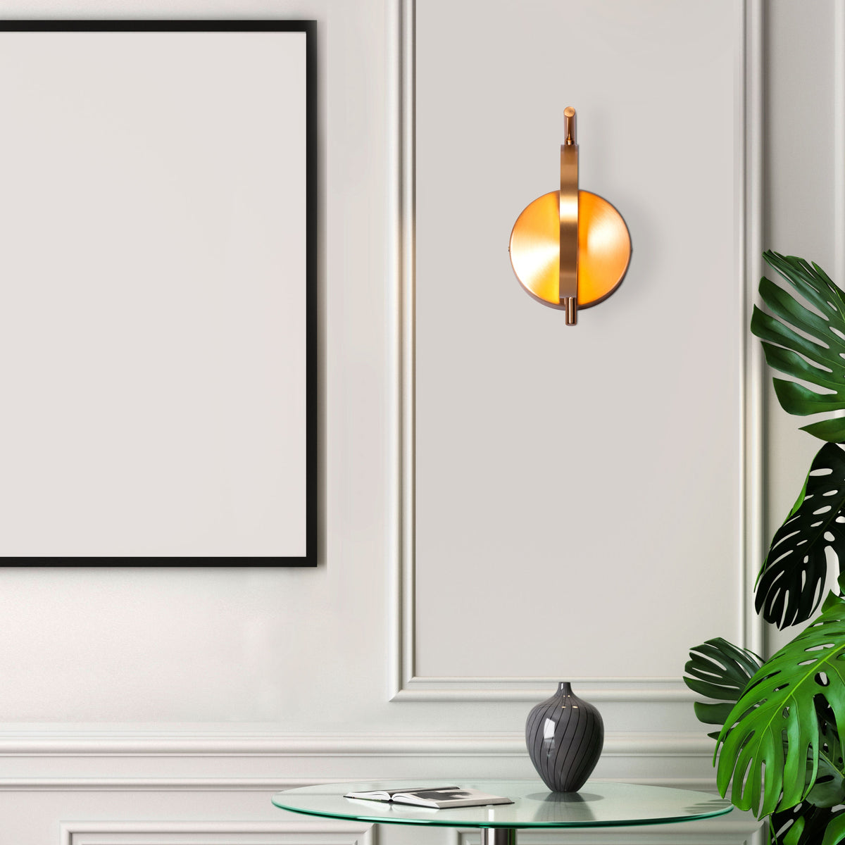 Taste Of Honey (Gold, Built-In LED) Wall Light