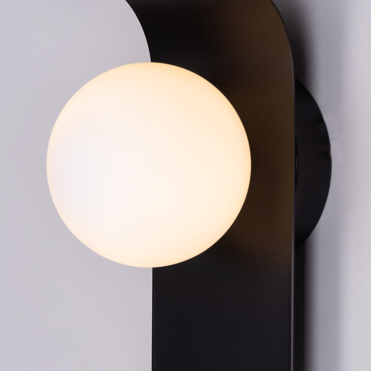 Gifted (Black) Wall Light