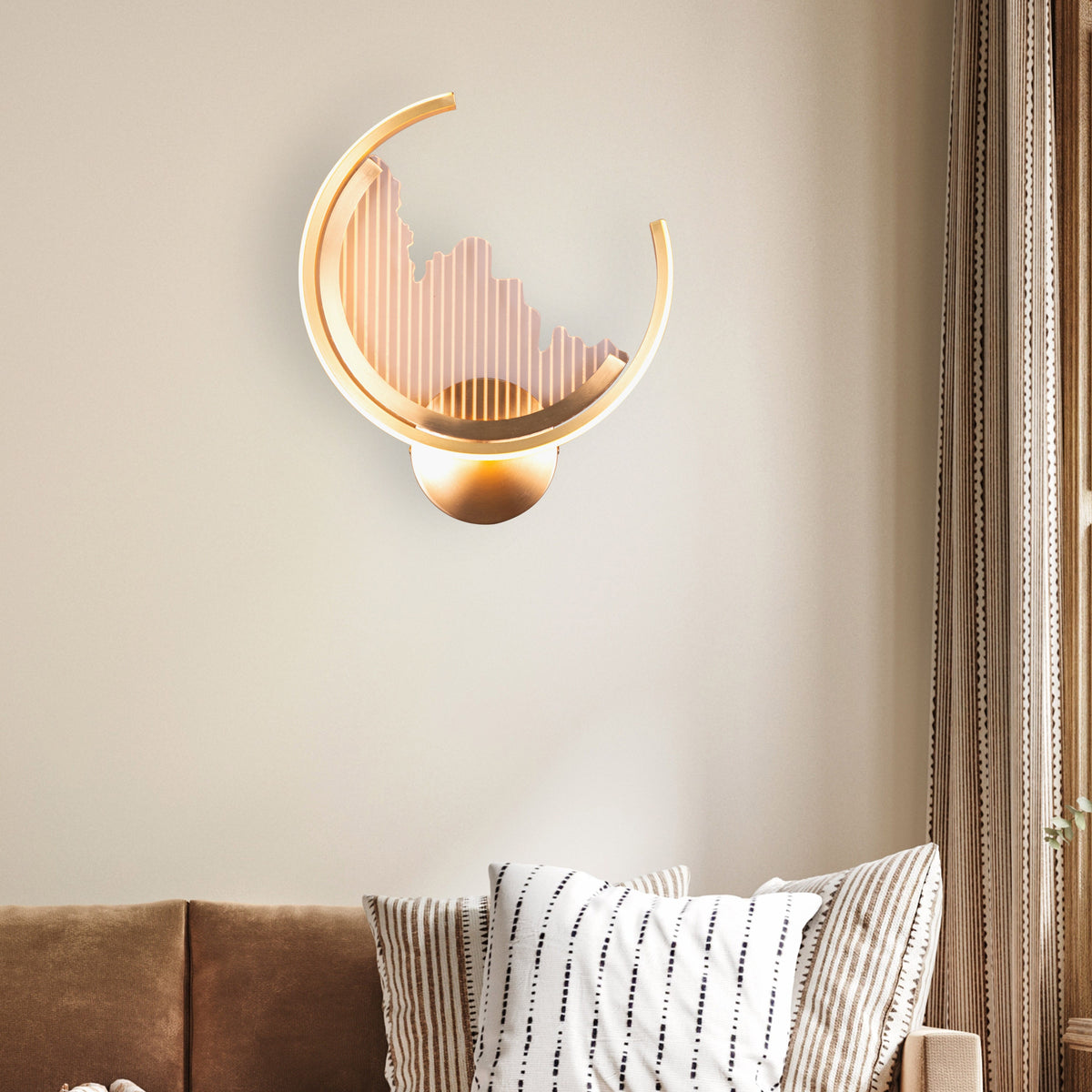Sand Castle (Gold, Clear Shade, Built-In LED) Wall Light